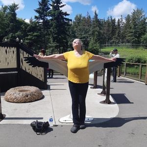 Meet your Posher, Loralee